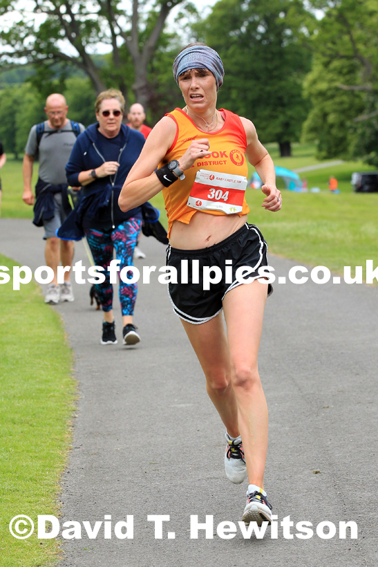 The 2022 Raby Caste 10k Road Race, County Durham. Photo: David T. Hewitson/Sports for All Pics